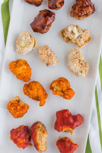 Chicken Poppers 4 Ways Chicken Poppers, Honey Sriracha Chicken, Best Party Appetizers, Cheesy Snack, Recipes Using Bananas, Recipes With Chicken, Poppers Recipe, Sweet And Spicy Sauce, Dinner Party Recipes