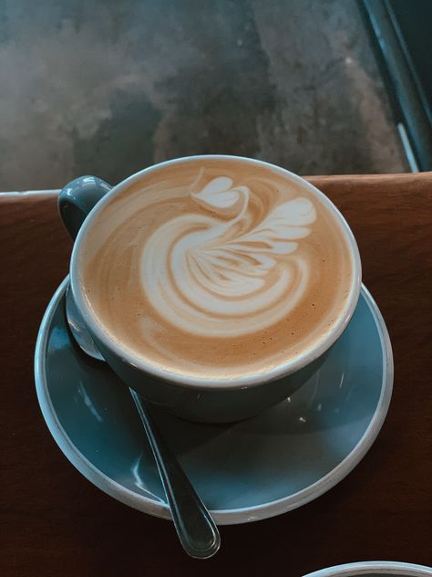 Foggy morning swan Latte Late Art Coffee, Swan Latte Art, Latte Aesthetic, Coffee Latte Art, Coffee Board, Cozy Coffee Shop, Coffee Barista, Coffee Obsession, Coffee Heart