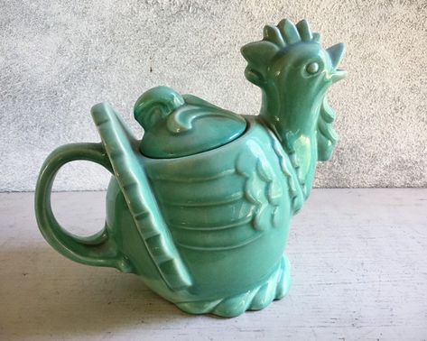 1940s Red Wing Pottery Chicken Tea Pot 257 Jade Green, Collectible Art Pottery, Rooster Hen Gifts #teapots #rooster @romaarellano romaarellano.com Red Wing Pottery Vintage, Red Wing Crocks, Pottery Chicken, Red Wing Stoneware, Red Wing Minnesota, Red Pottery, Red Wing Pottery, Stoneware Crocks, 90 Day Plan