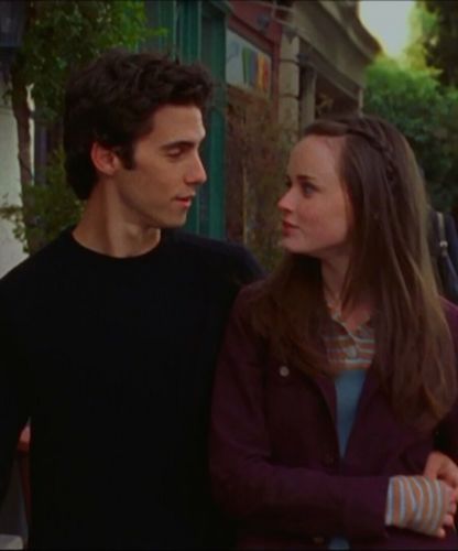 We've got some good news and some bad news about that Gilmore Girls reboot Jess And Rory, Rory Jess, Gilmore Girls Jess, Rory And Jess, 12 Questions, Gilmore Girls Fan, Jess Mariano, Gilmore Girl, Milo Ventimiglia