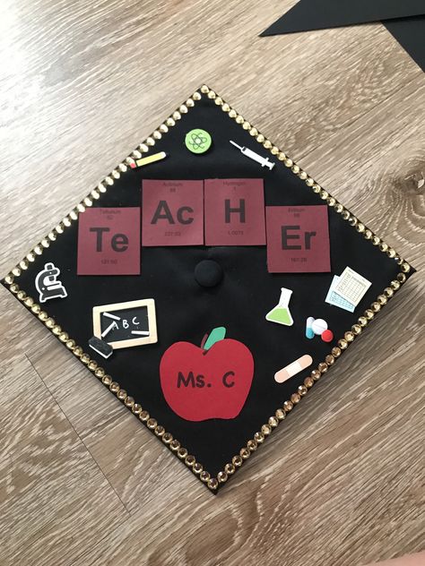 Science Teacher Graduation Cap Science Teacher Graduation Cap, Teacher Graduation Cap, Grad Shoot, Dorm Stuff, Teacher Graduation, College Graduation Cap Decoration, Grad Cap Designs, Physics Teacher, Graduating Teacher