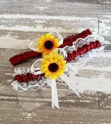 Sunflower Garter, Red Sunflower Wedding, Small Private Wedding, Sunflower Wedding Decorations, Rustic Sunflower Wedding, Sunflowers And Roses, Sunflower Themed Wedding, Red Rose Wedding, Future Wedding Plans