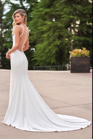 F211051 Simple Stretch Crepe & Silky Jersey Wedding Dress with Halter Neckline Egyptian Goddess Costume, Jasmine Bridal, Best Prom Dresses, Nature Dress, Halter Gown, Princess Wedding Dress, Stunning Wedding Dresses, Wedding Dress Sizes, Princess Wedding