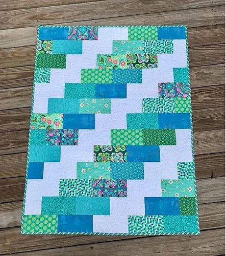 Sewing Machine Cover Pattern, Colchas Quilting, Tiled Quilt, Quilt In A Day, Bonnie Hunter, Baby Quilt Patterns, Beginner Quilt Patterns, Easy Quilt Patterns, Patchwork Quilt Patterns