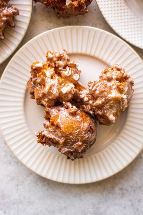 Caramelized Apple Fritters | Easy Apple Fritter Recipe Easy Apple Fritters, Easy Apple Fritters Recipe, Baking Recipe Book, Apple Fritters Recipe, December Recipes, 5 Star Recipes, Healthy Liver Diet, Recipe Photography, Kalua Pork