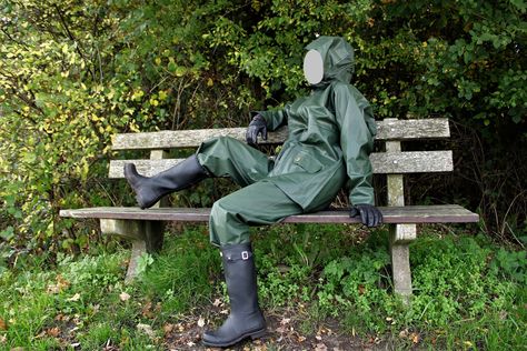 Raining Day Outfit, Guy Cotten, Rain Suits, Rain Suit, Raincoat Jacket, Rain Wear, Outfit Of The Day, Rain Jacket, Heavy Duty