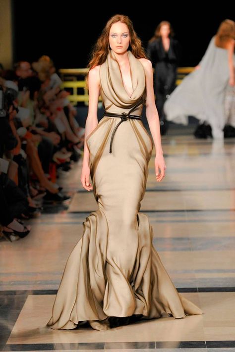 Stephane Rolland, Couture Gowns, Dries Van Noten, Gorgeous Gowns, Mode Vintage, Couture Collection, Beautiful Gowns, Couture Dresses, Moda Fashion