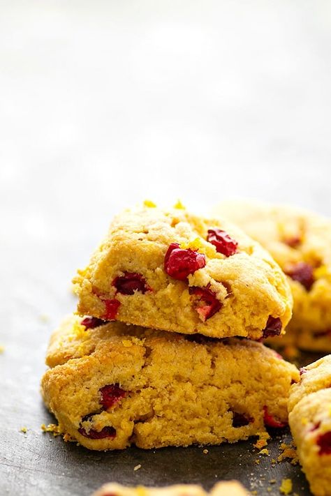 Cornmeal Scones, Breakfast Scones, Cranberry Orange Scones, Cranberry Scones, Orange Scones, Scones Ingredients, Brunch Table, Holiday Brunch, Holiday Breakfast