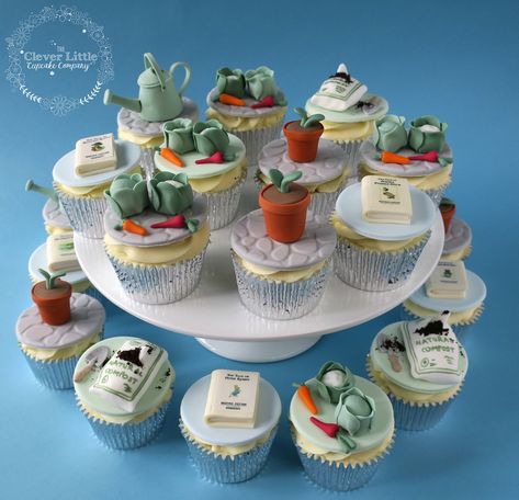 Rabbit Cupcakes, Beatrix Potter Cake, Number One Cake, Peter Rabbit Cake, Duck Cake, Peter Rabbit Party, Cupcakes Ideas, Cake Boutique, Rabbit Cake