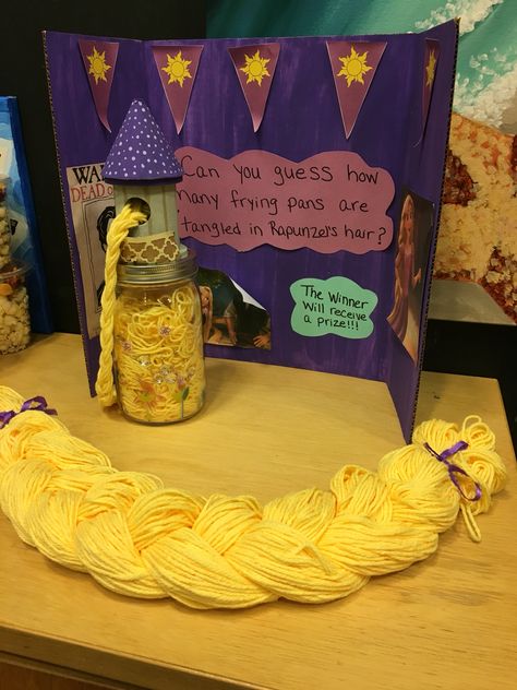 Guess how many frying pans are tangled in Rapunzel's hair. Great party game! Mini frying pans from the minitures section at Michaels or Hobby Lobby and yarn! Tangled Party Games, Tangled Crafts, Tangled Birthday Party, Tangled Birthday, Rapunzel Party, Tangled Party, Rapunzel Hair, Tangled Rapunzel, Birthday Crafts