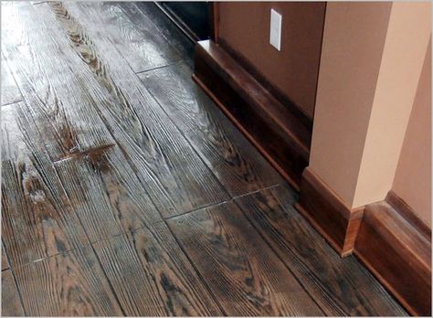 Wood Stamped Concrete, Concrete Basement Floors, Stamp Concrete, Basement Flooring Options, Decoration Beton, Real Hardwood Floors, Concrete Interiors, Concrete Flooring, Real Wood Floors