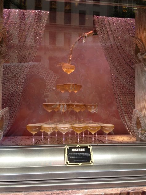 Tiffany's Display Window inspired by The Great Gatsby. Party Window Display, Art Deco Window Display, Champagne Window Display, New Years Window Display, Tiffany Window Display, Bar Window Display, Tiffany Window, Champagne Celebration, Luxury Windows