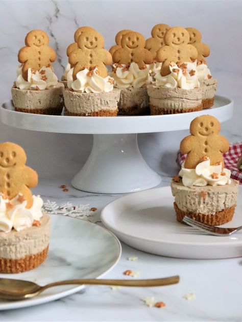 Mini Gingerbread Cheesecakes (No Bake) Gingerbread Mini Cheesecakes, Mini Cheesecake Christmas, Mini Christmas Cakes Recipe, Christmas Cheesecake Cupcakes, Mini Gingerbread Cheesecakes, Gingerbread No Bake Cheesecake, Mini Christmas Cheesecake Recipes, Christmas Small Desserts, Mini Christmas Cupcakes Ideas