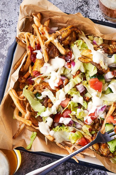 French Fry Salad, Loaded Chicken, Loaded Fries, Dutch Recipes, French Fry, Different Cultures, Week Meal Plan, French Fries, International Recipes