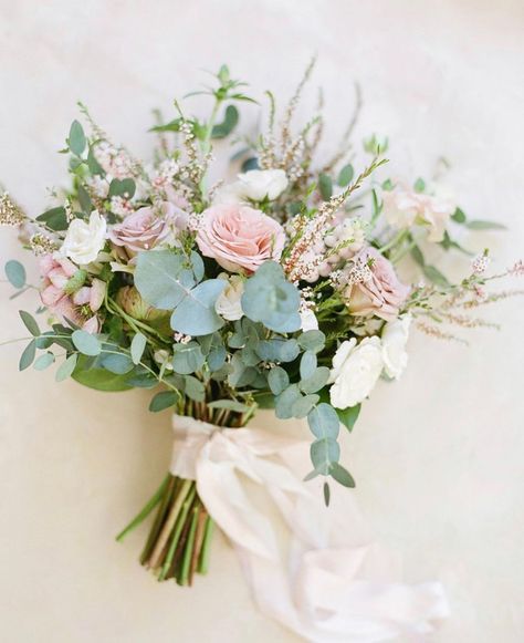 Messy Wedding Bouquet, Messy Bouquet, Light Pink Bouquet, Bridal Bouquet Ribbon, Eucalyptus Bouquet, Bridal Bouquet Flowers, Ribbon Bouquet, Peonies Bouquet, Wedding 2024