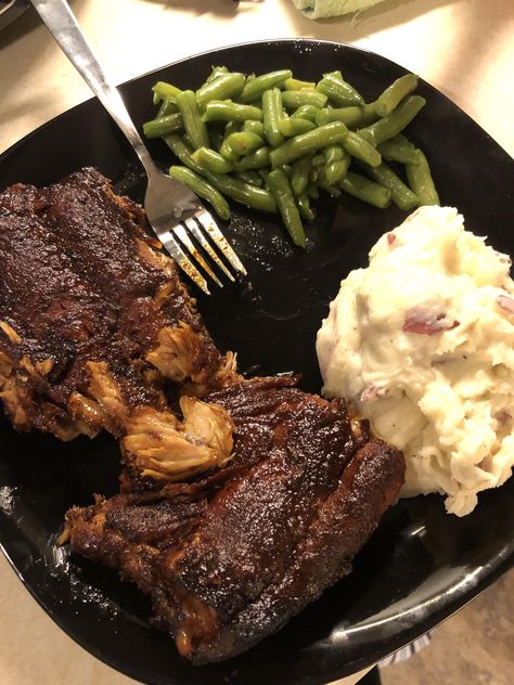 [Homemade] Crock pot ribs with garlic mashed potatoes and green beans. #food #foods Crock Pot Ribs, Mashed Potatoes And Green Beans, Potatoes And Green Beans, Crockpot Ribs, Garlic Mashed Potatoes, Garlic Mashed, Dessert Pictures, Dinner Wedding, Gluten Free Cooking