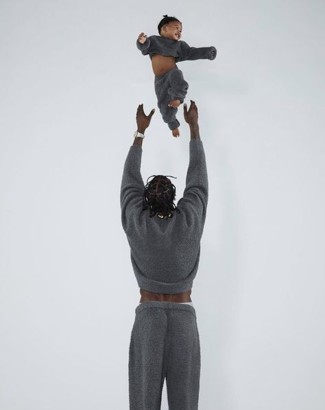 Teyana Taylor, Black Fathers, Black Photography, Black Families, Black Excellence, Family Photoshoot, Black Love, Father And Son, Black Is Beautiful