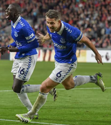 James Tarkowski celebrates. Photograph: Vince Mignott/MB Media/Getty Images Tarkowski Everton, James Tarkowski, Everton Fc, Premier League, Getty Images, Football, Media, Photographer, Celebrities