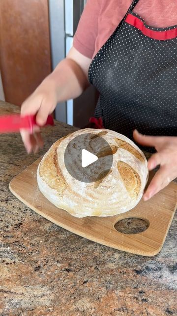 Rachel Ballinger on Instagram: "Have you ever looked at your beautiful round loaf of sourdough bread and wondered how in the world to cut it? I know I have. I’ve tried several different ways and this is the easiest way that I’ve found. Hope this is helpful! 🥖😊

#sourdough #bread #dailybread #homebaker #hacks" How To Cut Sourdough Bread, Rachel Ballinger, Loaf Of Bread, Daily Bread, Loaf Bread, Cut It, Sourdough Bread, Your Beautiful, Have You Ever