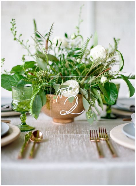 Cheap Wedding Table Centerpieces, Greenery Centerpieces, Modern Greenery, Green Centerpieces, Greenery Centerpiece, Wedding Floral Centerpieces, Wedding Table Settings, Wedding Tablescapes, Wedding Table Centerpieces