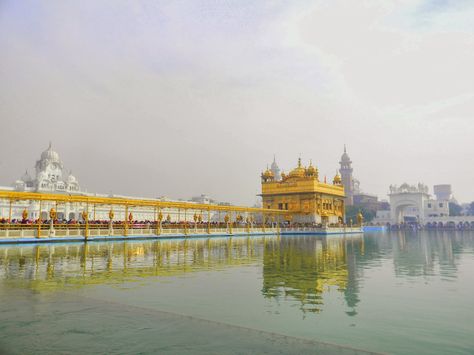 Visit to Golden Temple and Wagah Border #Thailand #USA #Culture #travel Darbar Sahib Golden Temple, Vellore Golden Temple, Kasi Vishwanath Temple, Khodaldham Kagvad Temple, Kukke Subramanya Temple, Golden Temple, Amritsar, Paris Skyline, Temple