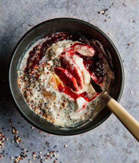 Earl Grey breakfast quinoa with tahini & jam - the tasty other Breakfast Quinoa, Quinoa Breakfast, Think Food, Earl Gray, Last Days, Breakfast Brunch Recipes, Earl Grey, Tahini, Yummy Breakfast