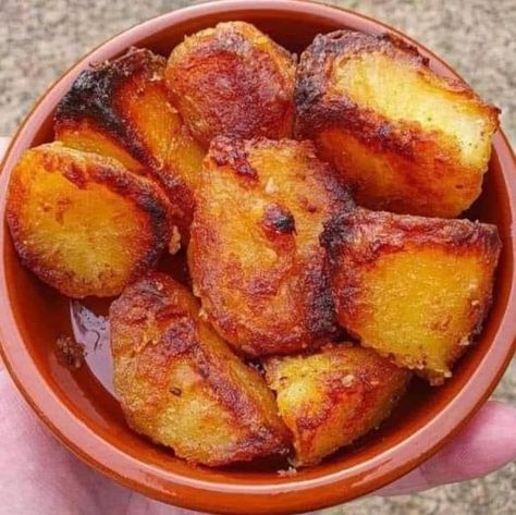 Ina Garten Recipes🍟🥣🍔🍕 | Air fryer roast potatoes | Facebook Air Fryer Roasted Potatoes, Air Fryer Roast, Roasted Potato Recipes, Ina Garten Recipes, Yukon Gold, Roast Potatoes, Peeling Potatoes, Fried Potatoes, Roasted Potatoes