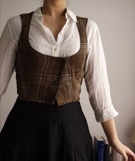 Hobbit Vest, Plaid Dress Outfit Fall, Hobbitcore Fashion, Plaid Vest Outfit, Hobbit Core, Focused Aesthetic, Sundance Clothing, Waistcoat Outfit, Academia Aesthetic Outfit