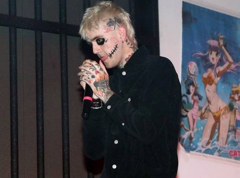 Lil Peep Halloween, Tim Bergling, Lil Peep Hellboy, Love Rap, Goth Boy, Streetwear Grunge, Bo Peep, Rap Artists, Music Promotion