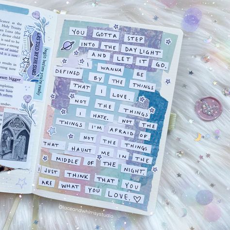 Taylor Swift Lyric Journal, August Book Journal Ideas, Taylor Swift Bujo Theme, Creative Bujo Page Ideas, Lyric Journal Ideas, Bujo Taylor Swift, Song Lyric Journal Pages, Art Journal Spreads, Taylor Swift Lyrics Journal