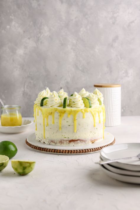 Lime Cake Decoration, Icing For Cake, Lime Cream Cheese Frosting, Lime Icing, Lime Frosting, Lime Cake Recipe, Dessert Cart, Lime Curd, Lime Cream