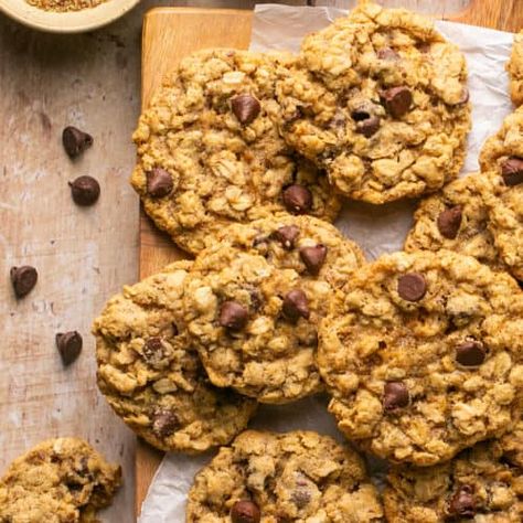 Lactation Cookies (without Brewers Yeast) - Lauren Fit Foodie Lactation Cookies Without Brewers Yeast, Healthy Oatmeal Chocolate Chip Cookies, Breastfeeding Recipes, Lauren Fit Foodie, Breastfeeding Foods, Oatmeal Chocolate Chip, Lactation Cookies, Brewers Yeast, Fit Foodie