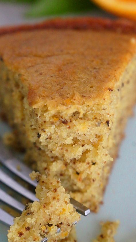 Cakes Recipes Strawberry, Walnut Orange Cake, The Cake Bible Recipes, Orange Hazelnut Cake, Orange Walnut Cake, Recipes Using Oranges, Tea Cake Ideas, Walnut Cake Recipe Easy, Walnut Recipes Healthy