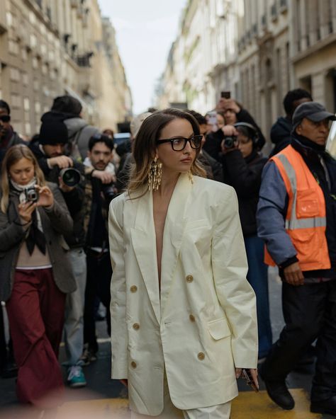 @carla_ginola x @zimmermann 🇫🇷 . #streetstyle #streetstyleinspiration #pfw #parisfashionweek #fashionstyle #fashionblogger Carla Ginola, Street Style Inspiration, Marbella, Malaga, Cannes, Paris Fashion Week, Copenhagen, Milan, Fashion Blogger