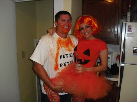 peter peter Peter Peter Pumpkin Eater Costume, Peter Pumpkin Eater, Holloween Costumes, Punny Halloween Costumes, Peter Peter Pumpkin Eater, Costume Couple, Halloween Costumes Diy Couples, Funny Couple Costumes, Peter Pumpkin