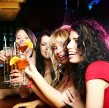 Pubs cut prices for Tax Parity Day Wild Bachelorette Party, I Have A Boyfriend, Bachelorette Party Planning, Diet Drinks, Cocktail Making, Hen Party, Belleza Natural, Friend Wedding, Girls Night Out