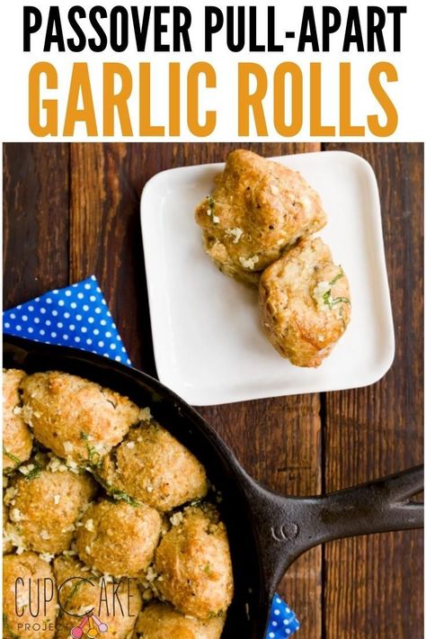 Side Dishes For Chili, Pull Apart Garlic Rolls, Passover Recipes Dinner, Passover Dinner, Pull Apart Garlic Bread, Cupcake Project, Garlic Rolls, Jewish Holiday Recipes, Passover Recipes