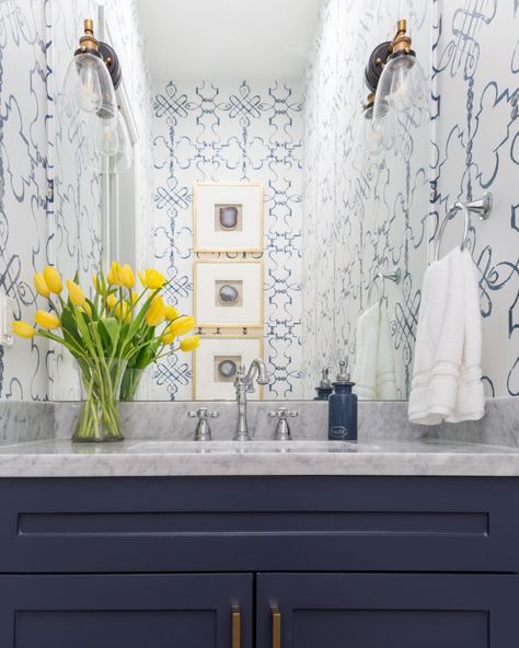 Spring Valley New Construction - Transitional - Powder Room - Houston - by Nikole Starr Interiors Blue Powder Room Wallpaper, Blue Powder Rooms, Blue Powder Room, White Powder Room, Transitional Powder Room, Wallpaper Powder Room, Modern Powder Room, Half Bath Remodel, Timber Vanity