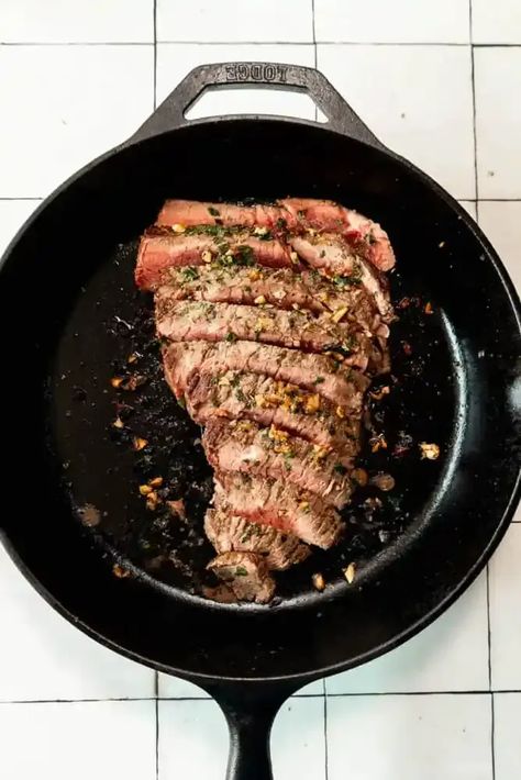 London Broil Skillet Recipes, Cast Iron London Broil, London Broil Cast Iron Skillet, London Broil Recipes Stove Top, London Broil Recipes Cast Iron, Best Way To Cook London Broil, London Broil Recipes Oven Easy, Baked London Broil, Best London Broil Recipe