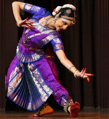 Dark+Purple+Bharatanatyam+Costume | Bharatanatyam is a traditional dance-form known for its grace, purity ... Indian Dance Forms, Odissi Dance, Indian Dances, Bharatanatyam Costume, Indian Classical Dancer, Bharatanatyam Poses, Dance Of India, Dance Forms, Saree Draping Styles