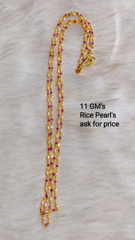 Pachala Necklace Designs Gold, Pagadala Haram Designs, Pagadala Chains, Pearl Chain Designs In Gold, Pearl Bridal Jewelry Sets, Gold Pearl Jewelry, New Gold Jewellery Designs, Gold Jewelry Outfits, Pearl Jewelry Design