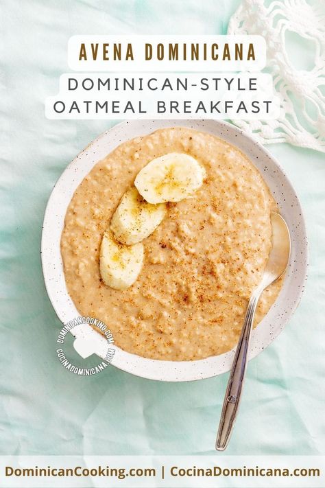 A mixture of lovely spices, and a touch of sweetness make desayuno de avena dominicana (Dominican oatmeal) the perfect oatmeal breakfast. Dominican Avena Recipes, Spanish Oatmeal Recipes, Avena Dominican Recipe, Dominican Oatmeal Recipe, Avena Recipe, Tropical Oatmeal, Dominican Breakfast, Strawberry Oatmeal Smoothie, Oat Flour Muffins