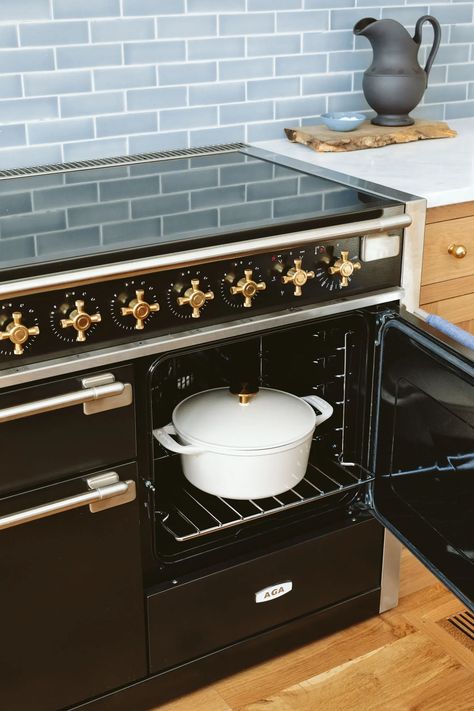 Convection Stove Top, Induction Range With Double Oven, Aga Range Kitchen, Kitchen With Electric Cooktop, Aga Induction Range, Aga Oven Kitchen, Electric Range Kitchen, Electric Cooktop Kitchen, Induction Cooktop Kitchen