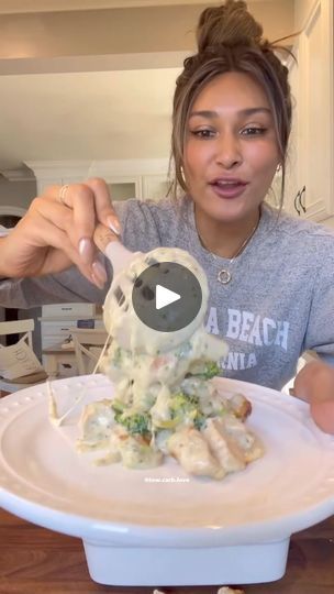 LOW CARB CHICKEN ALFREDO BAKE! 🤤

By lowcarblove 

All you need is:
Chicken breast
Salt/pepper
Onion powder
Garlic powder
Broccoli
Alfredo sauce
Almond... | By Keto diet for everyoneFacebook Broccoli Alfredo Sauce, Chicken Alfrado, Low Carb Chicken Alfredo, Broccoli Salads, Alfredo Bake, Chicken Alfredo Bake, Chicken Broccoli Alfredo, Broccoli Alfredo, Chicken Breast Recipes Baked