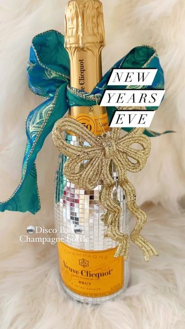 Disco Ball Champagne Bottle, Decorated Bottles, Hand Painted Wine Bottles, Painted Wine Bottles, Champagne Bottles, New Year’s Eve, Champagne Bottle, Wine Bottles, Disco Ball