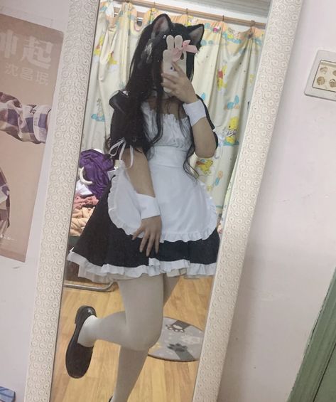 Maid Cosplay, Cute Cafe, Amazing Cosplay, Cat Girl, Skater Skirt, Anime, Quick Saves