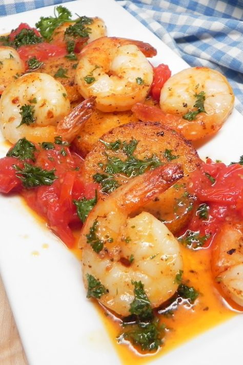 Air Fryer Shrimp and Polenta | "Crispy air-fried polenta cakes topped with shrimp, tomatoes, and seasoned butter." #airfryer #airfryerrecipes #dinnerideas Shrimp And Polenta Cakes, Air Fryer Polenta Cakes, Polenta Air Fryer, Air Fryer Polenta, Fried Polenta Recipes, Dinner Ides, Grain Sides, Paleo Christmas Recipes, Shrimp And Polenta