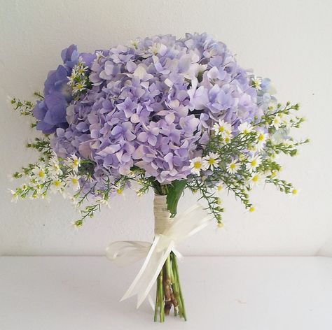 Lavender Hydrangea Bouquet, Purple Hyacinth Flower Bouquet, Lilac Hydrangea Bouquet, Purple Hydrangea Flower Arrangements, Flower Bouquet Purple Lavender, Wedding Bouquet Hortensia, Lilac And Hydrangea Bouquet, Hydrangea And Lavender Bouquet, Light Blue And Purple Bouquet