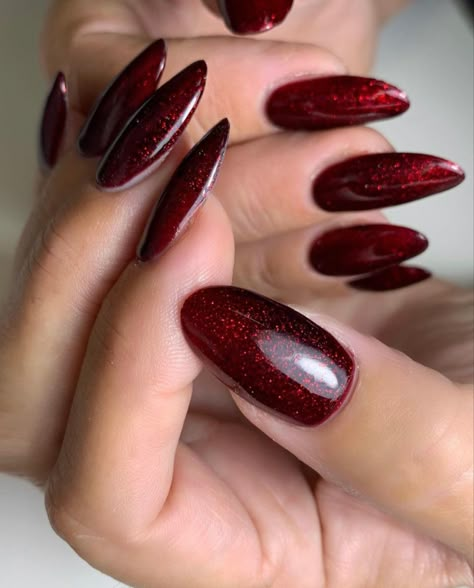 Red Sparkly Nails, Wine Nails, Cherry Wine, Blue Nail Polish, Almond Acrylic Nails, Nail Art Wedding, Sparkly Nails, Nails Desing, Types Of Nails