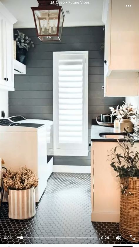 Grey Laundry Rooms, White Laundry Rooms, Stylish Laundry Room, Laundry Room Flooring, White Laundry, Laundry Room Doors, Laundry Room Sink, Farmhouse Laundry, Farmhouse Laundry Room